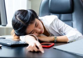 ngu trua day bi dau dau 00c8fc81