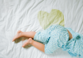 Cach khu mui nuoc tieu tren nem c6167456