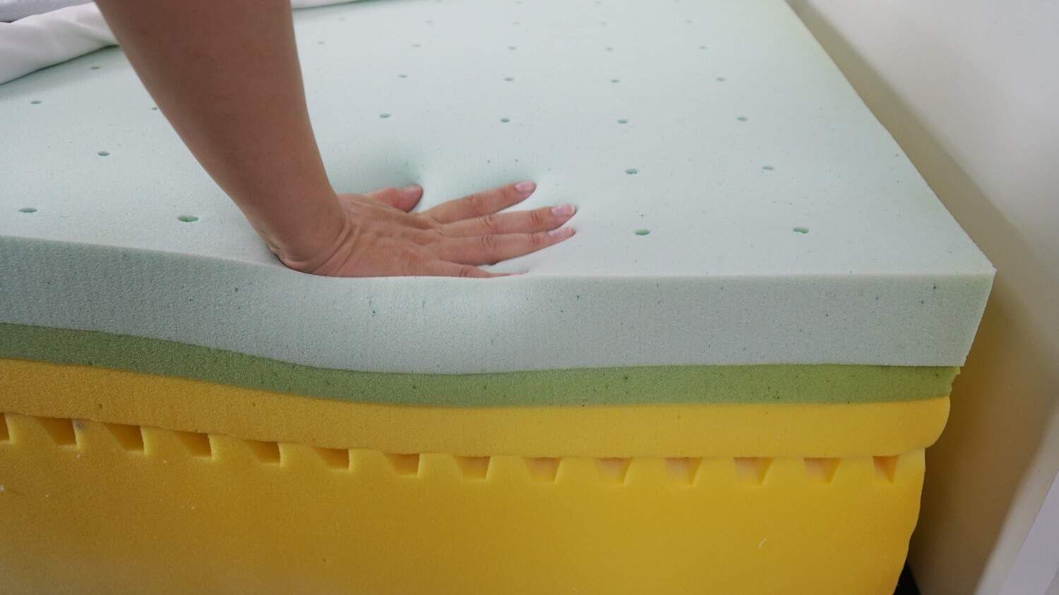 Đệm foam có mùi