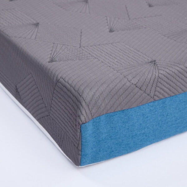 Đệm Memory Foam Than Hoạt Tính Kháng Khuẩn Vỏ Điều Hòa Êm Ái Công Nghệ Nhật Bản
