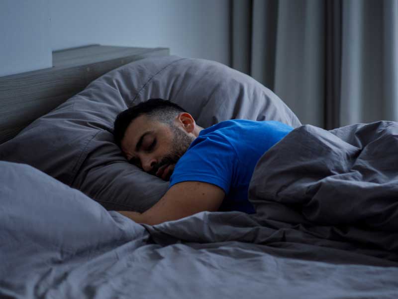 nệm cao su non nằm có đau lưng không