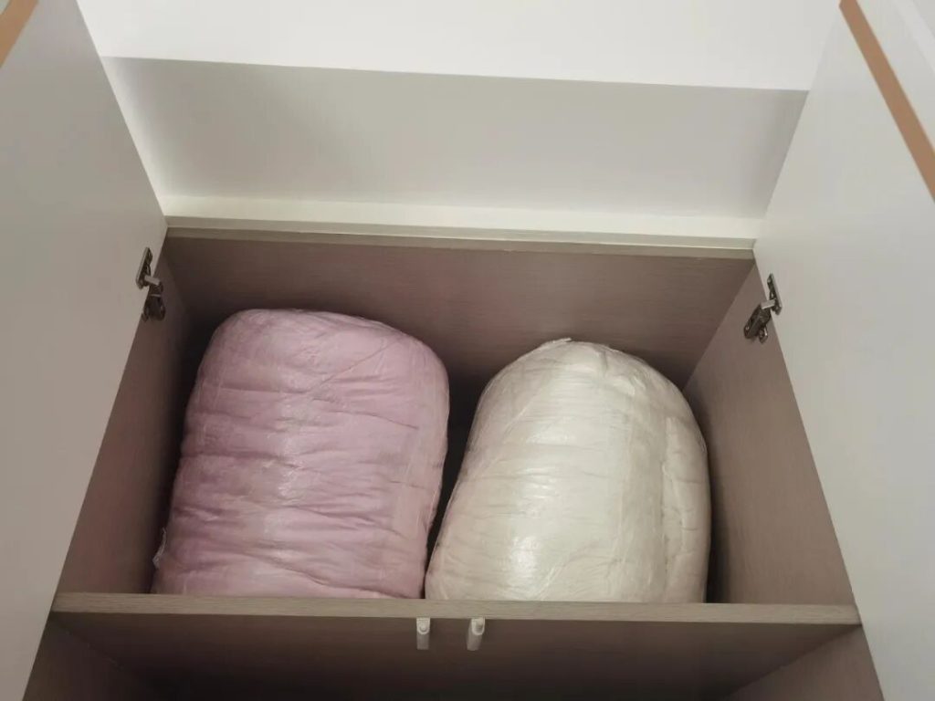 Cách khử mùi hôi của chăn bông