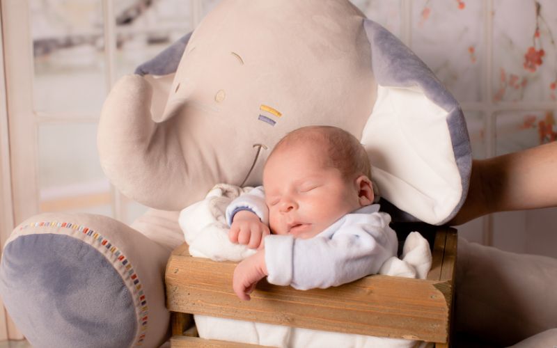 Có nên xông tinh dầu trong phòng ngủ