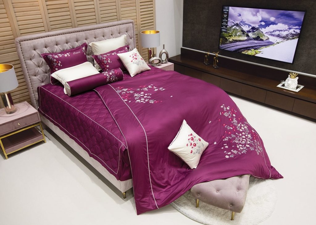 giuong cuoi co nen nam truoc khong 3