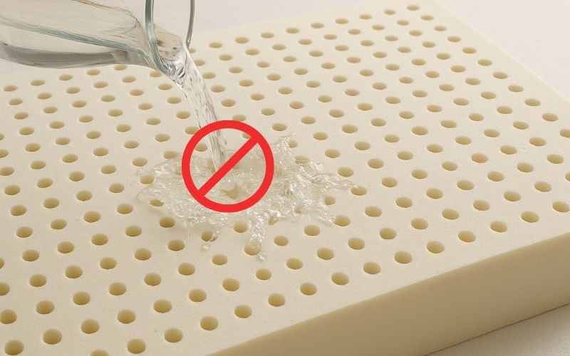 Cách vệ sinh nệm cao su thiên nhiên đúng cách tại nhà từ chuyên gia 13 cach ve sinh nem cao su thien nhien 12 1