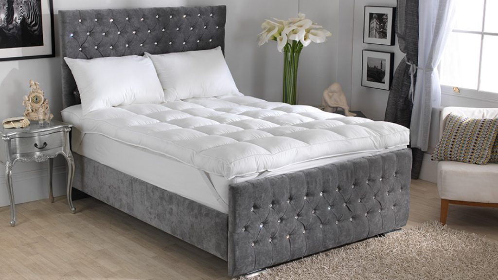 Nên mua nệm topper trải đệm cũ hay đầu tư mua nệm mới? 17 Mua nệm topper trải giường hay mua nệm mới