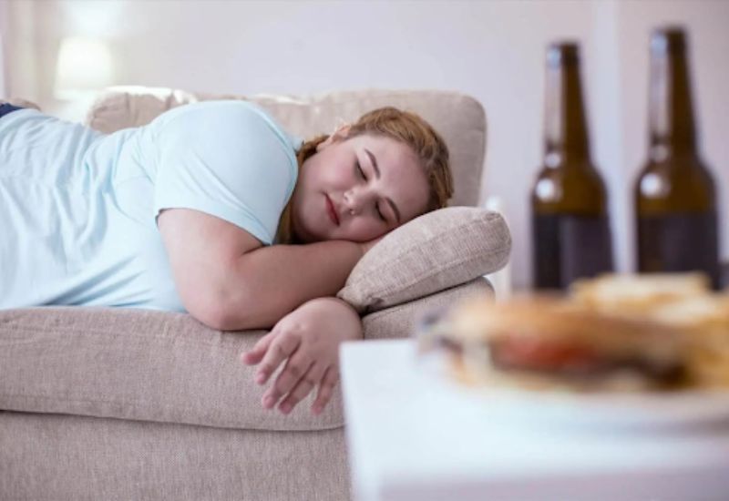 Ngủ nhiều có tăng cân không