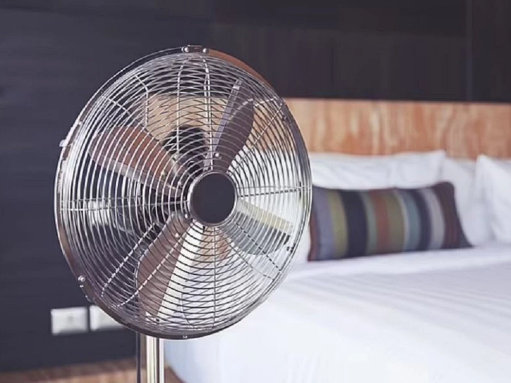 cách ngủ ngon khi trời nóng